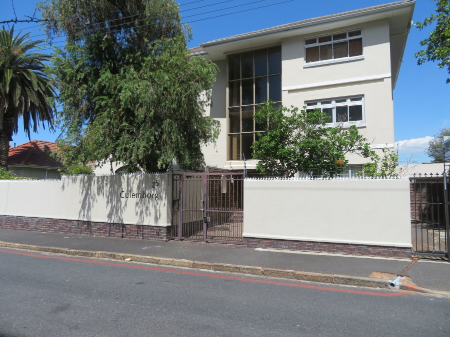 To Let 2 Bedroom Property for Rent in Rondebosch Village Western Cape